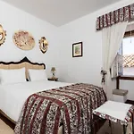 Casa De S. Thiago Do Castelo Óbidos