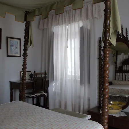 Casa De S. Thiago Do Castelo Pensionat 3*