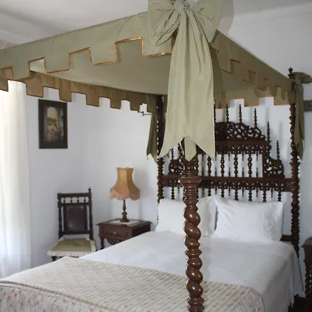 Casa De S. Thiago Do Castelo Pensjonat