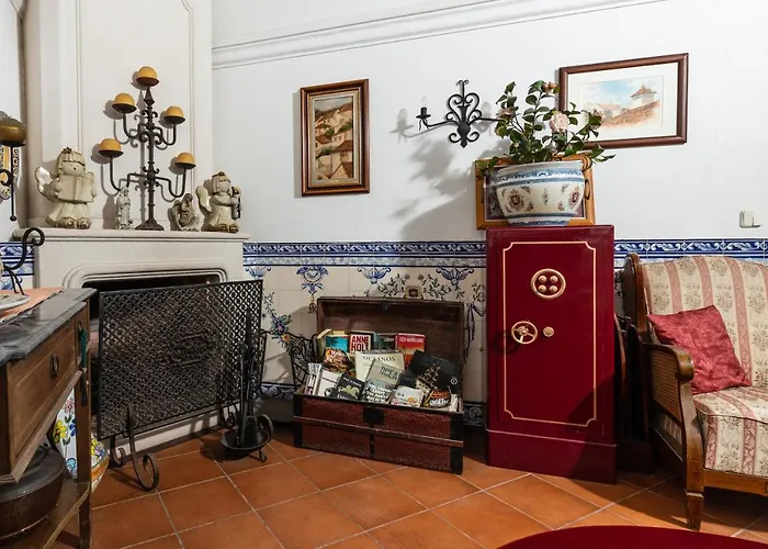 Casa De S. Thiago Do Castelo Guest house