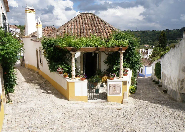 Casa De S. Thiago Do Castelo Obidos